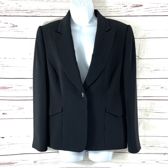 Tahari ASL 2PC Pant Suit Petite Womens Size 12P Black Pinstripe Blazer Buttons. - Picture 3 of 12